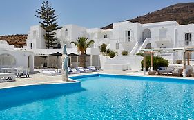 Mr & Mrs White Tinos