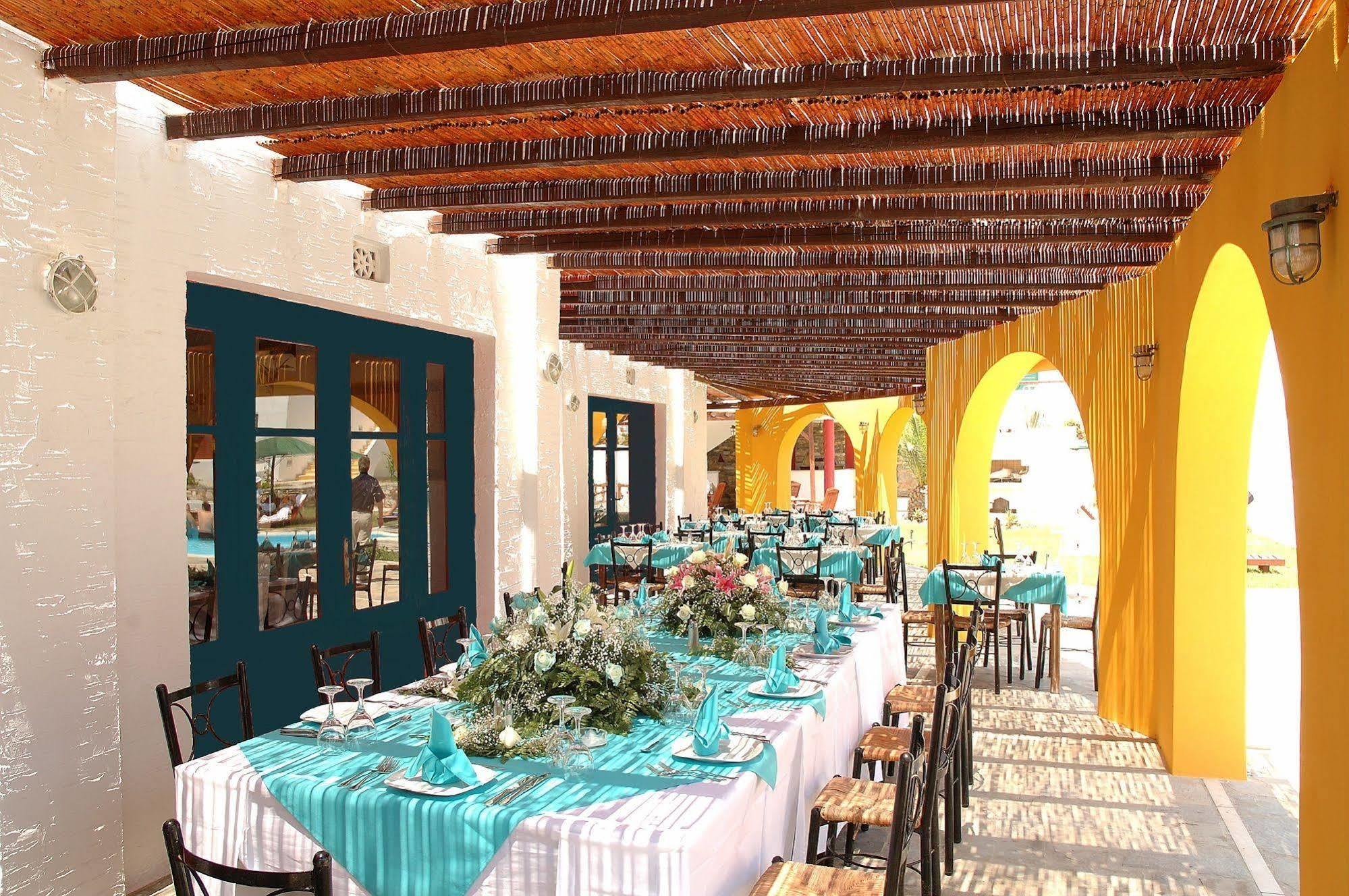 Hotel Mr & Mrs White Tínos Extérieur photo
